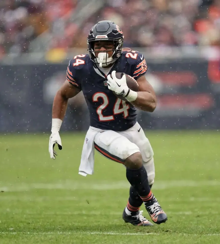 2 sneaky Chicago Bears trade candidates entering 2025 training camp
