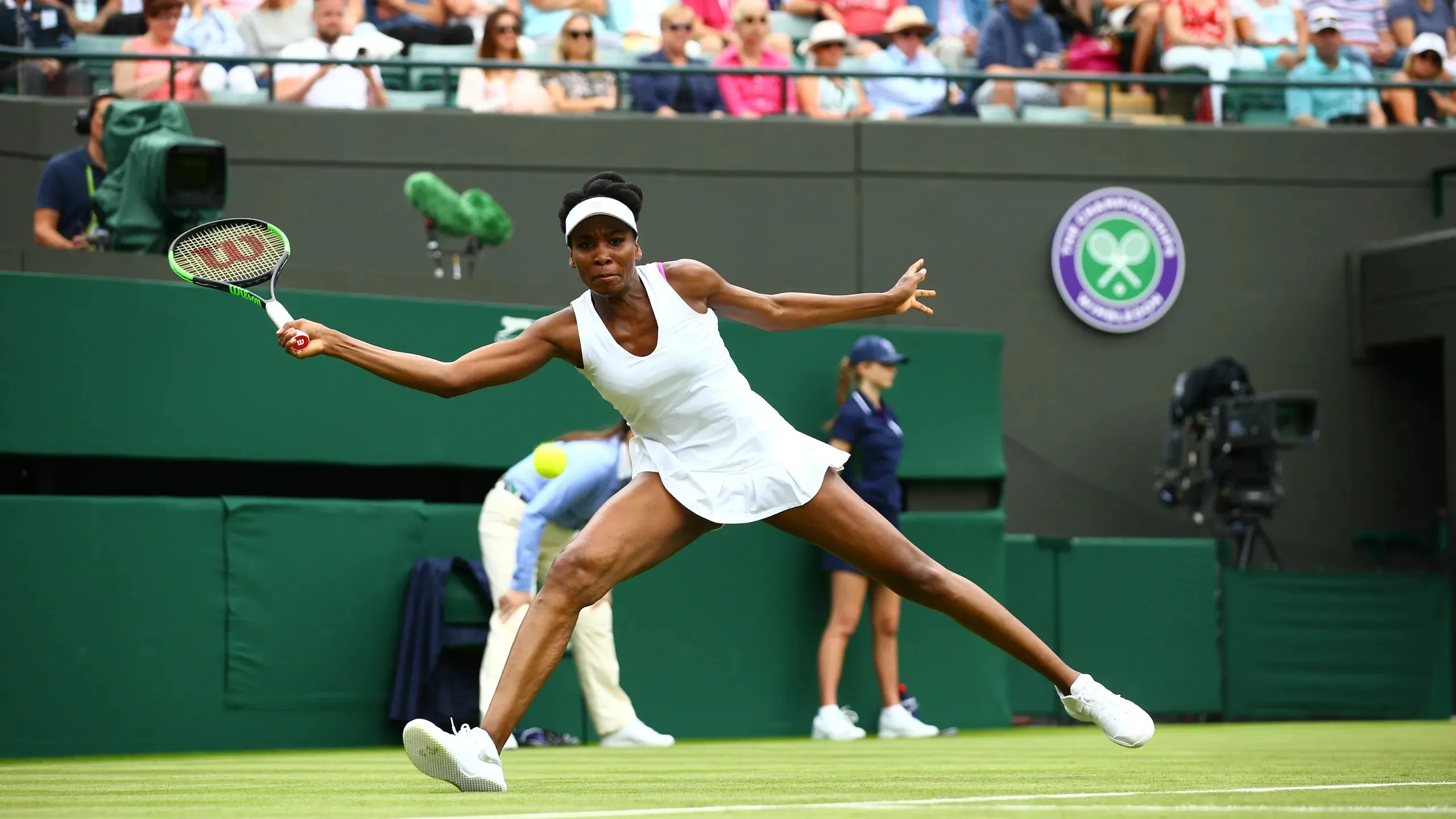 ‘It’s awkward for me’ – Venus Williams’ bra once broke Wimbledon’s strict uniform rules