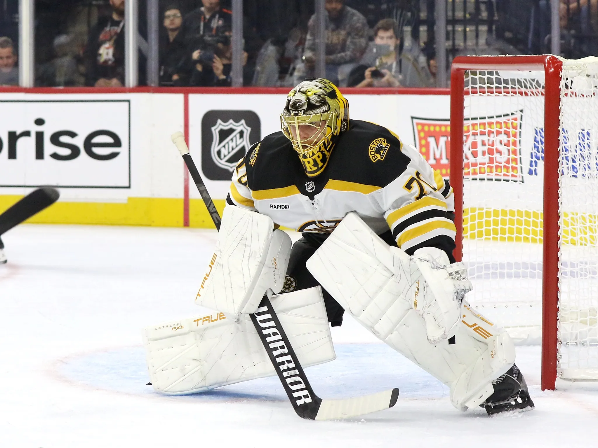 Bruins’ $20M Goalie Hasn’t Requested a Trade Despite Comments