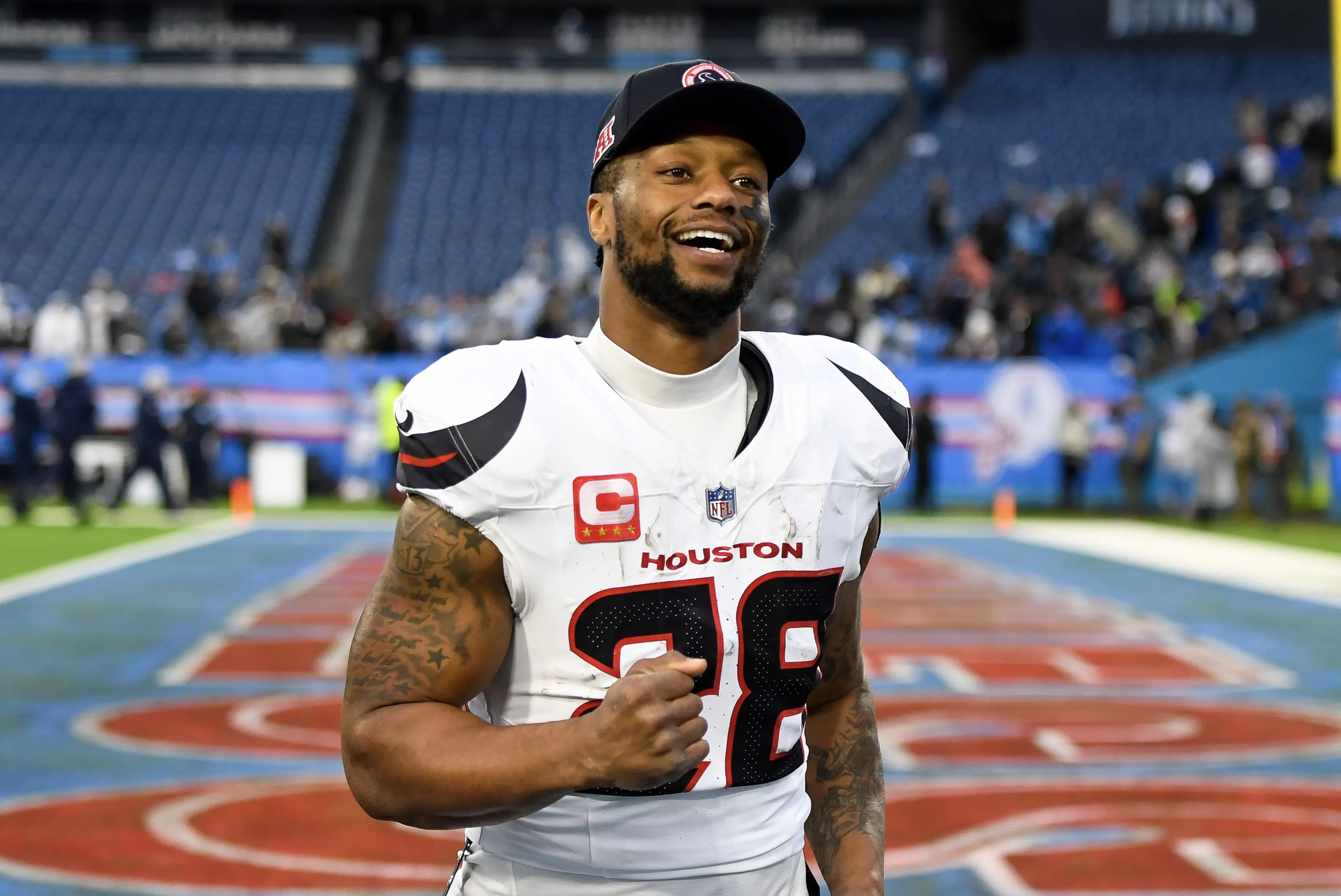 Texans Draw Praise Over Trade for $48 Million Pro Bowl Playmaker