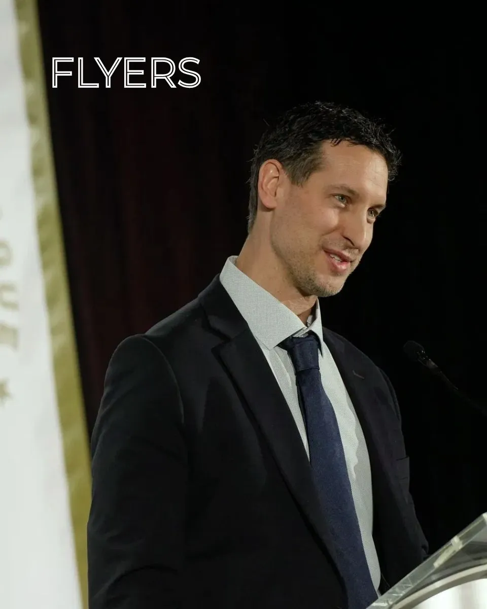 Flyers Playoff Hero Michael Leighton Hired by Red Wings