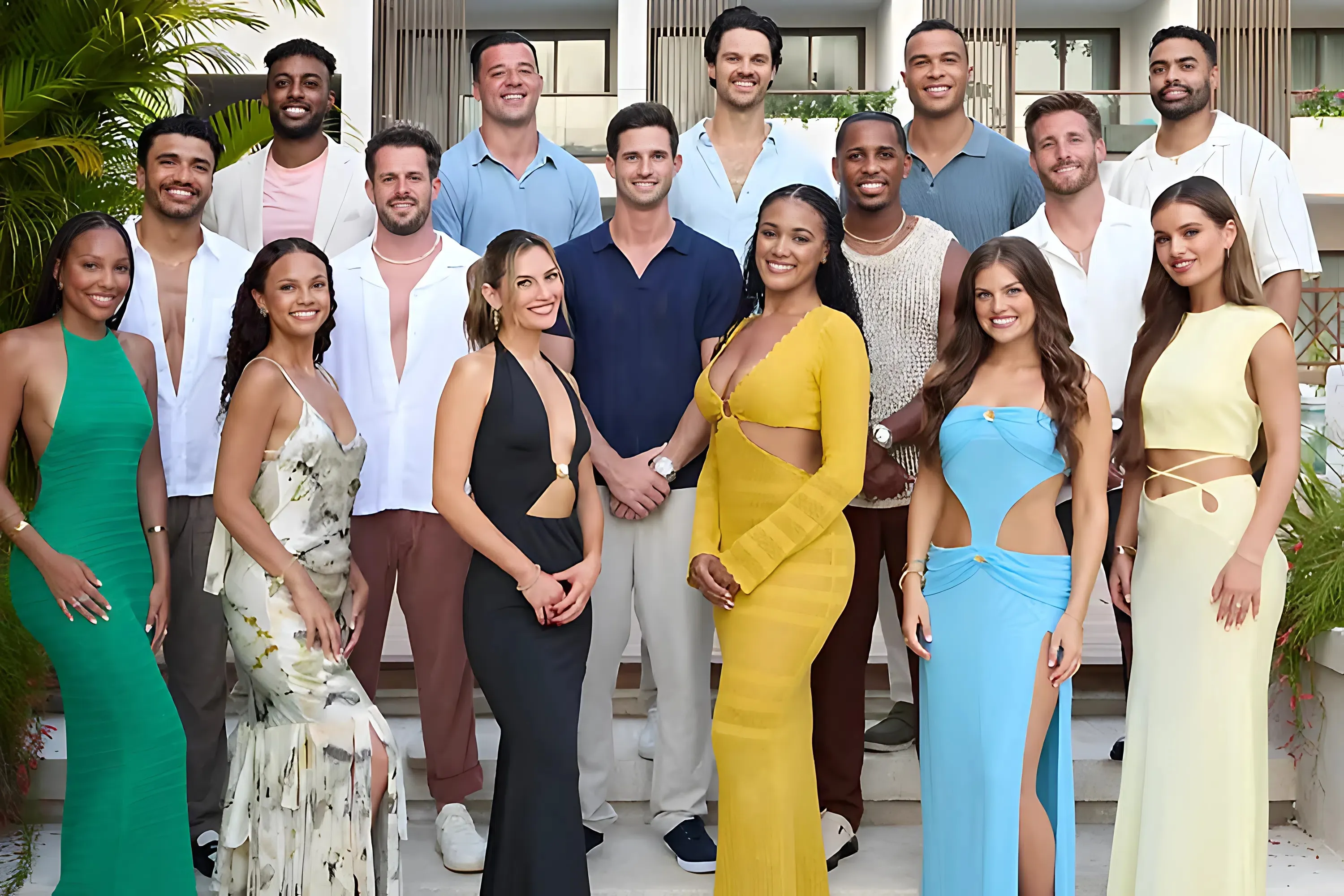 Bachelor in Paradise: 4 Men Go Home, 1 Date Is Canceled by a Monsoon and Love Triangles Form in Season 10 Premiere