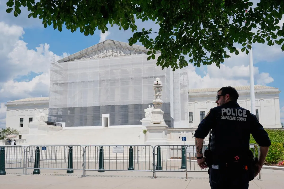 Supreme Court greenlights Trump admin plans for ‘large-scale’ firings at federal agencies