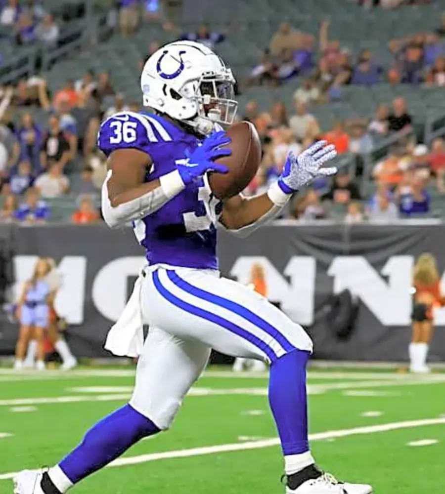 It's not even training camp but Commanders look ready to send one veteran packing