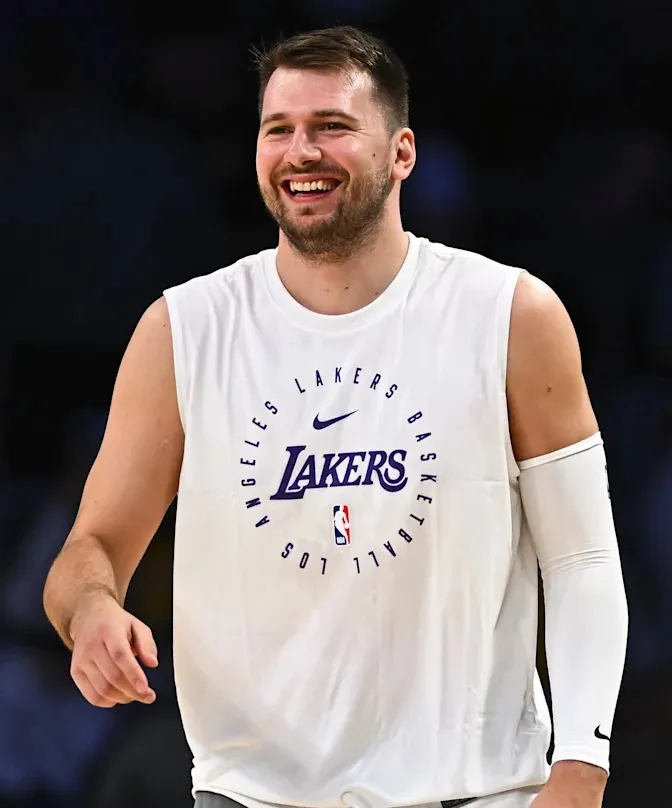 Deandre Ayton Makes Feelings Clear About New Lakers Teammate Luka Doncic