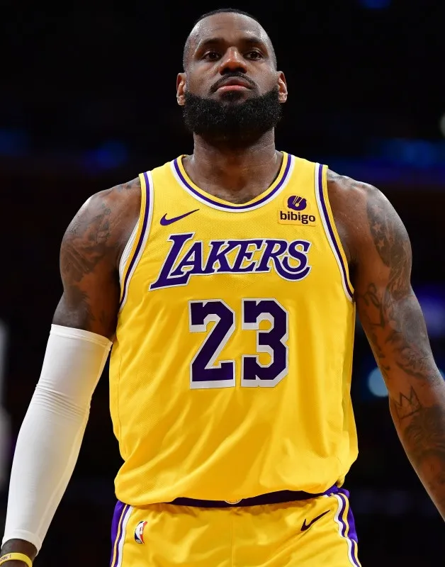 Lakers Blockbuster Pitch Trades LeBron James for $208 Million Playoff Star