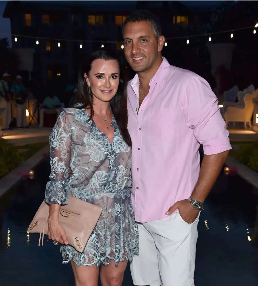 Kyle Richards Makes Power Move in Divorce from Mauricio Umansky!