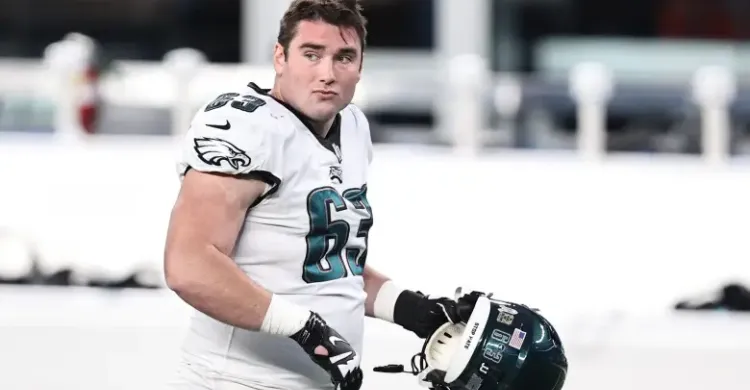 Buccaneers Urged To Sign $5.5 Million Super Bowl Champion OT