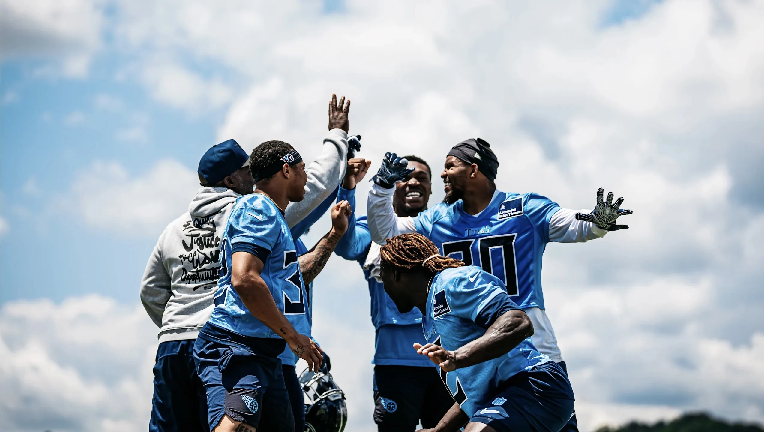 Titans Aim for Better Backfield Balance With Spears and Pollard