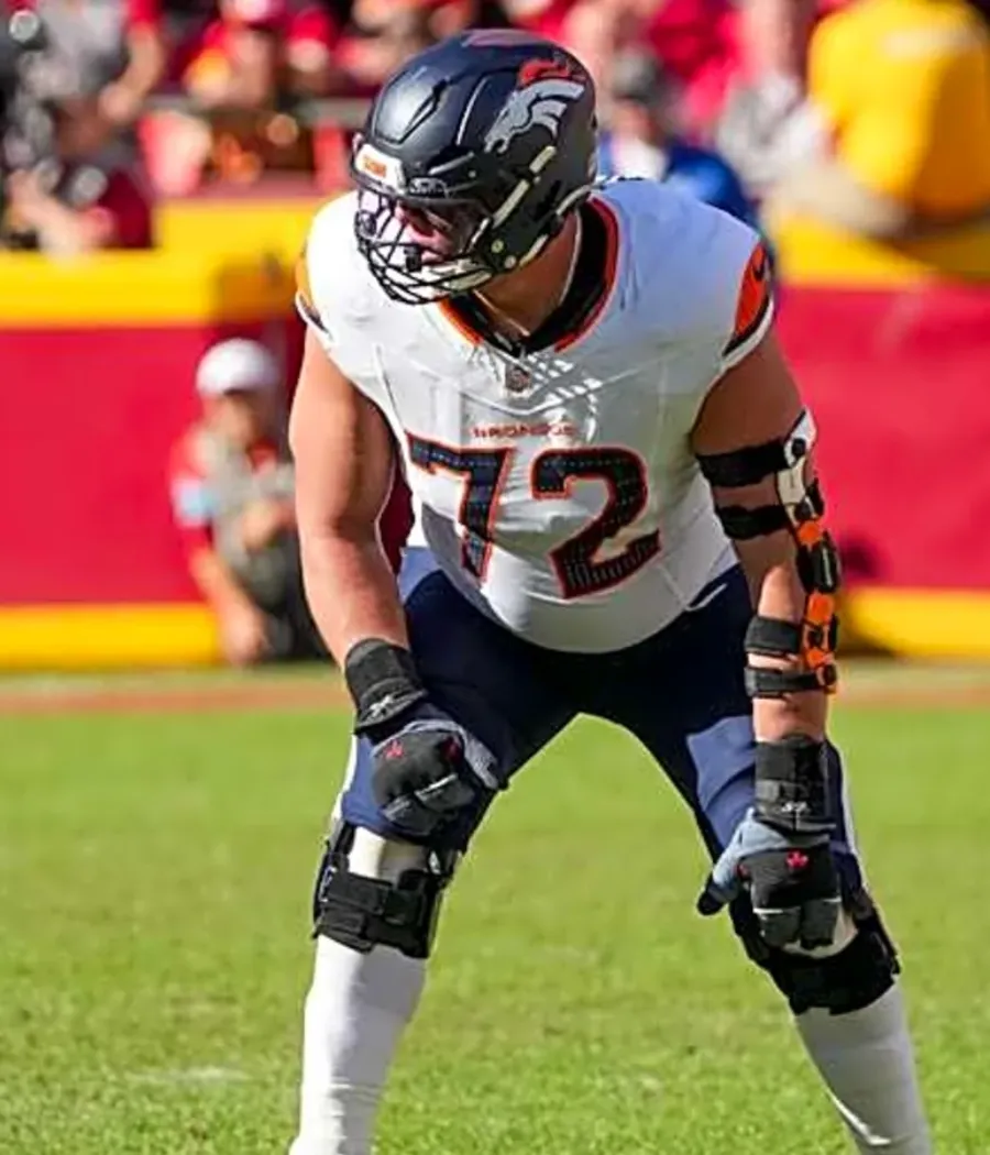 Longtime Starter Hopes for 'One More' Contract with Broncos