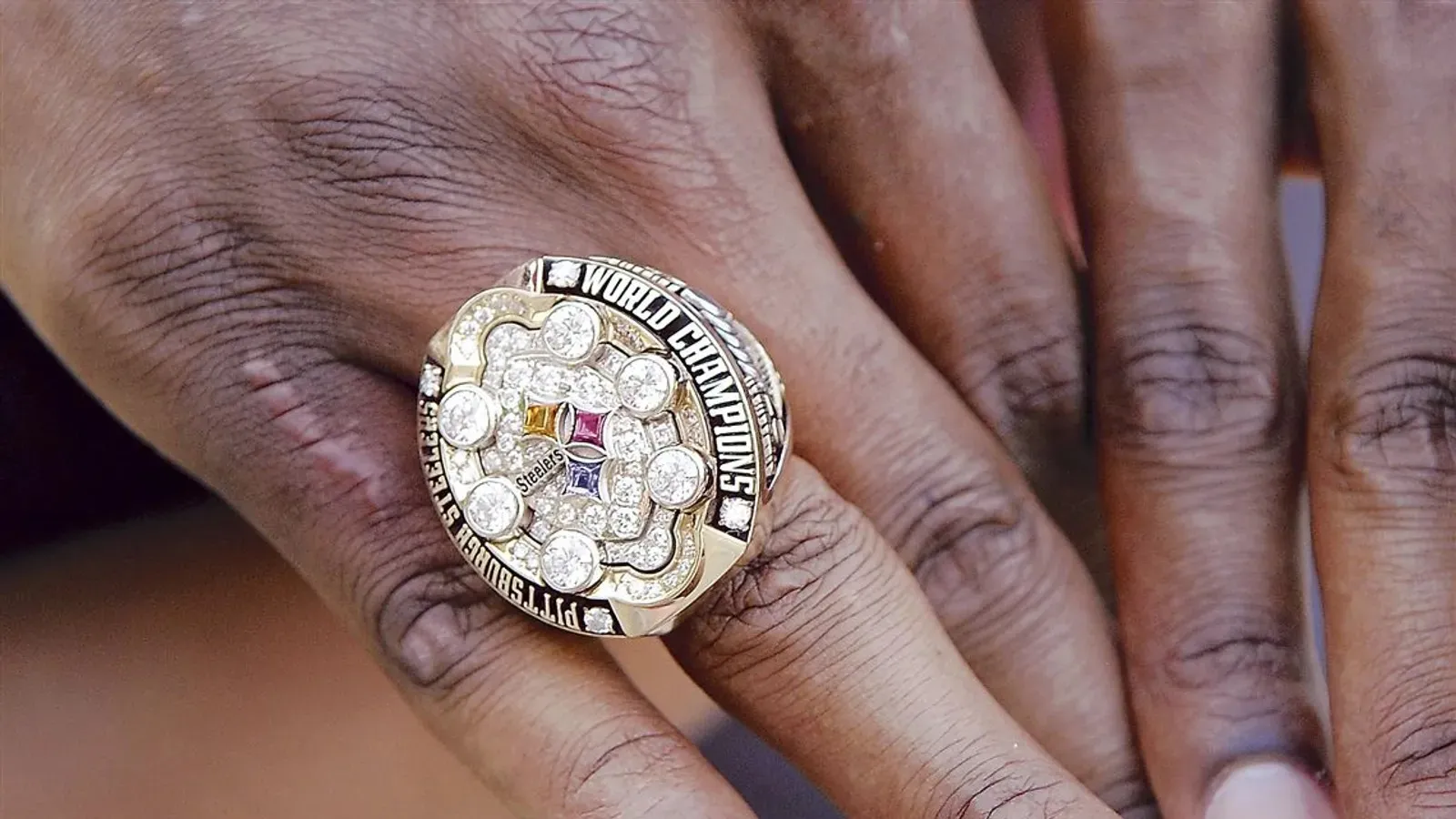 Steelers' Super Bowl Champion Shares Heartbreaking Story Behind Selling His Championship Rings