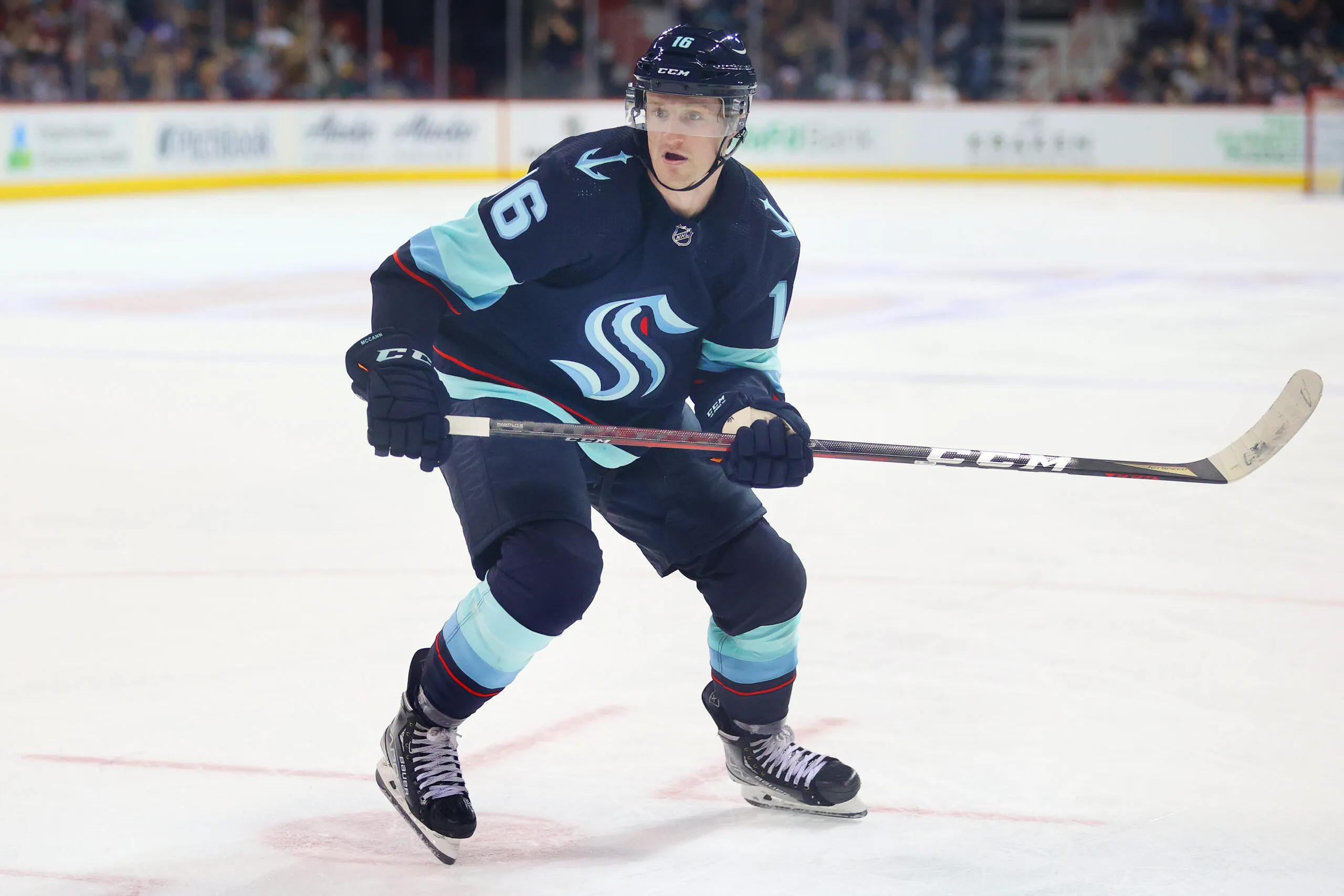 Boston Bruins linked to $25 million player amid push to reload around David Pastrnak