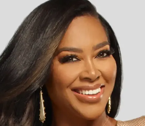 RHOA: Kenya Moore was triggered by Marlo Hampton kicking out her nephews