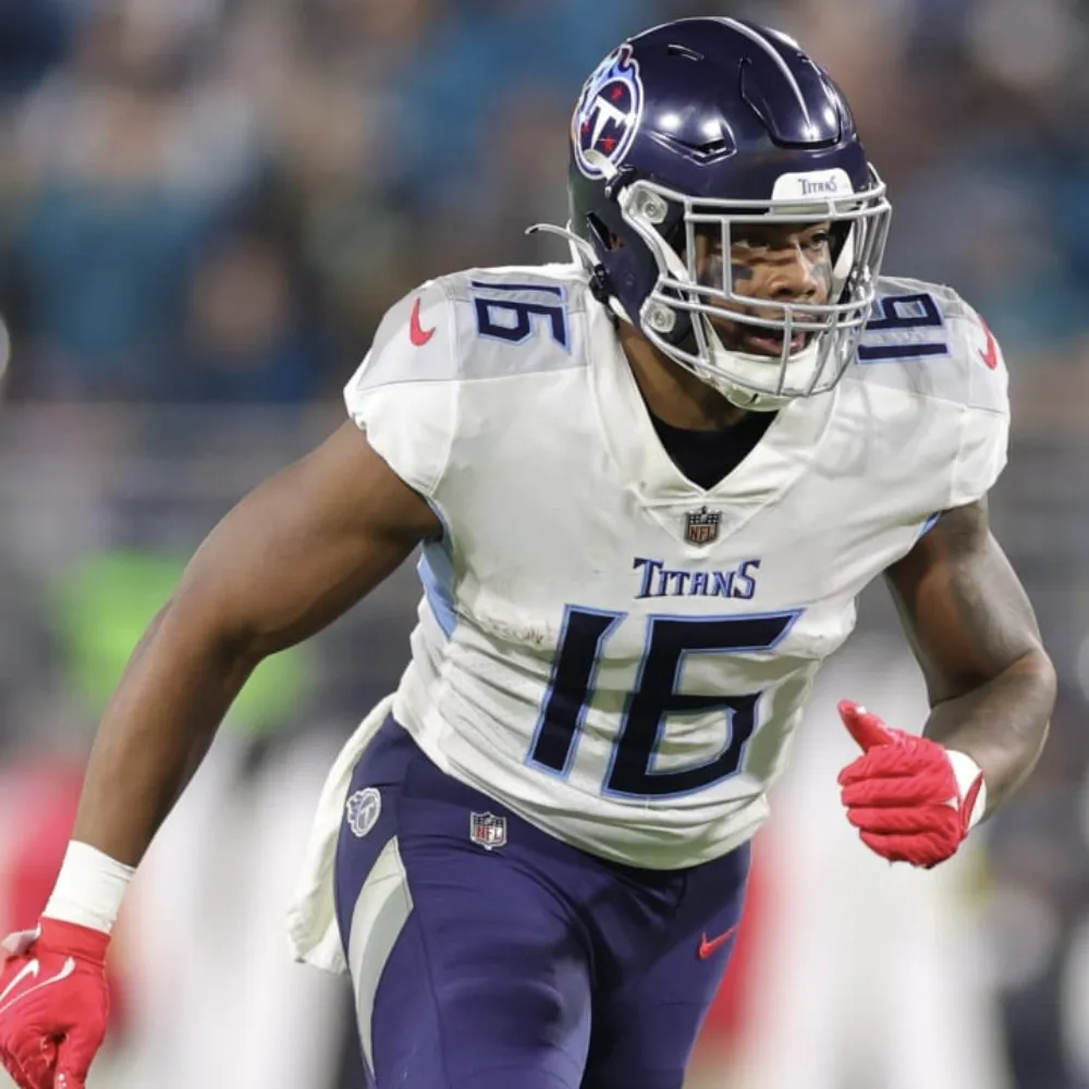 Proposed Trade Has Raiders Landing ‘Draft Bust’ Treylon Burks for Just a Conditional Seventh — Vegas Eyes High-Upside Gamble to Rescue Former 1st-Rounder’s Career and Solve WR Depth Crisis - suong