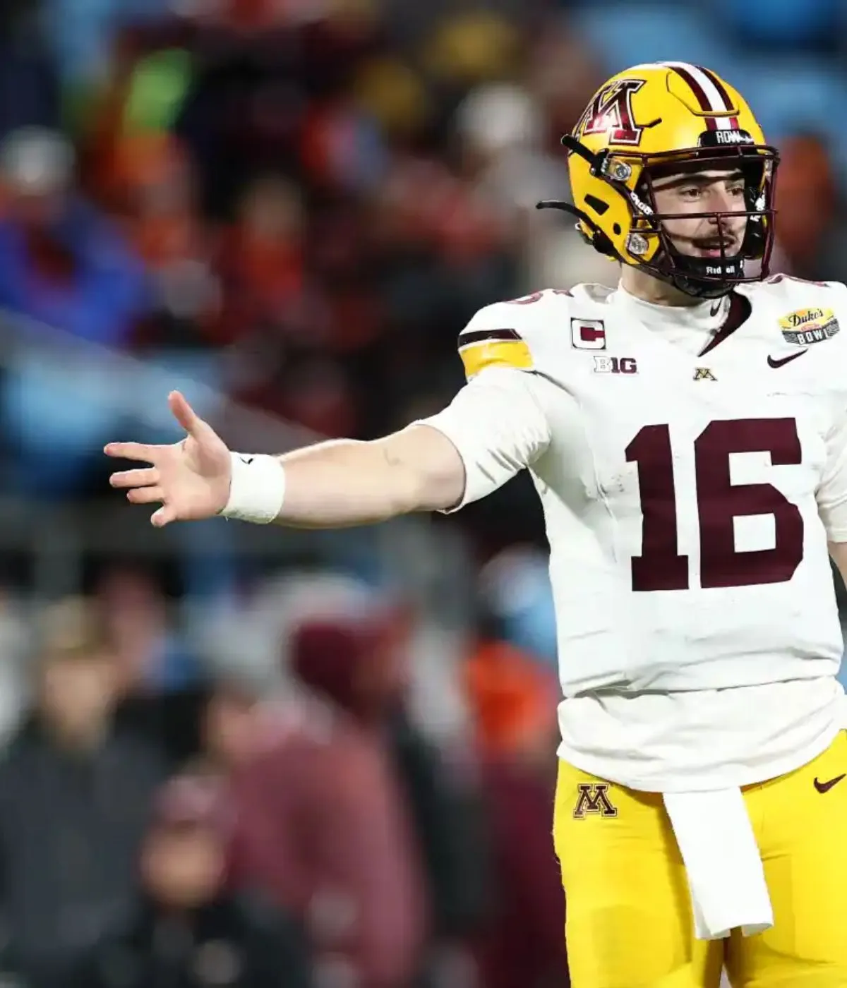 Vikings QB’s ‘Unique Quality’ Praised Ahead of Training Camp Battle