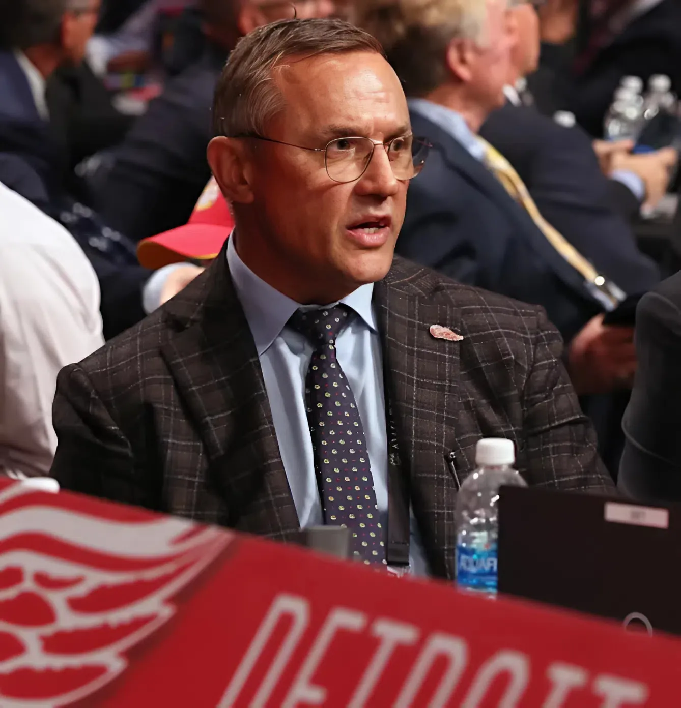 Red Wings’ youth movement is turning into a gamble Steve Yzerman can’t walk back
