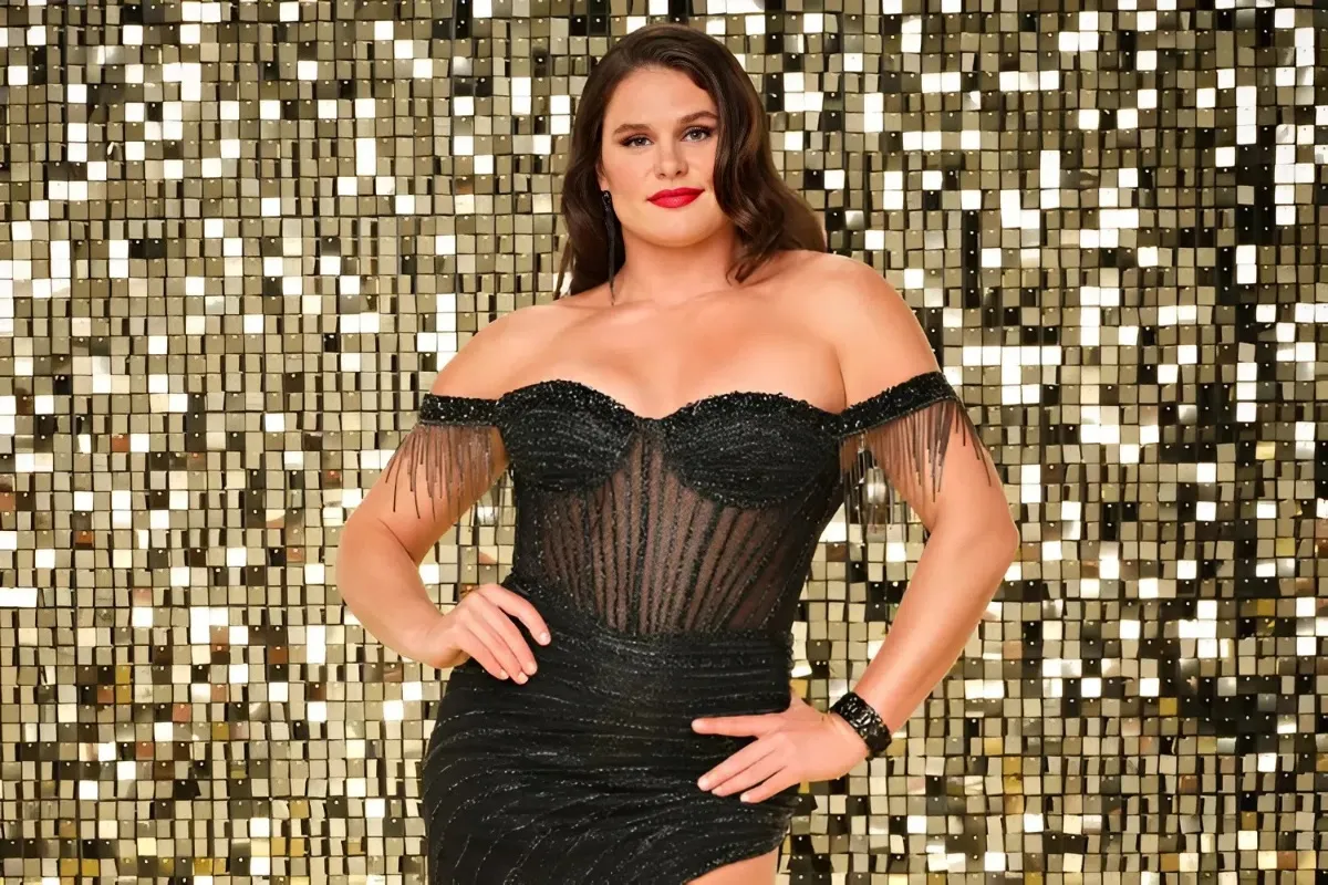 Ilona Maher Reveals the Surprising Moment She Got a Panic Attack Preparing for Dancing with the Stars tram