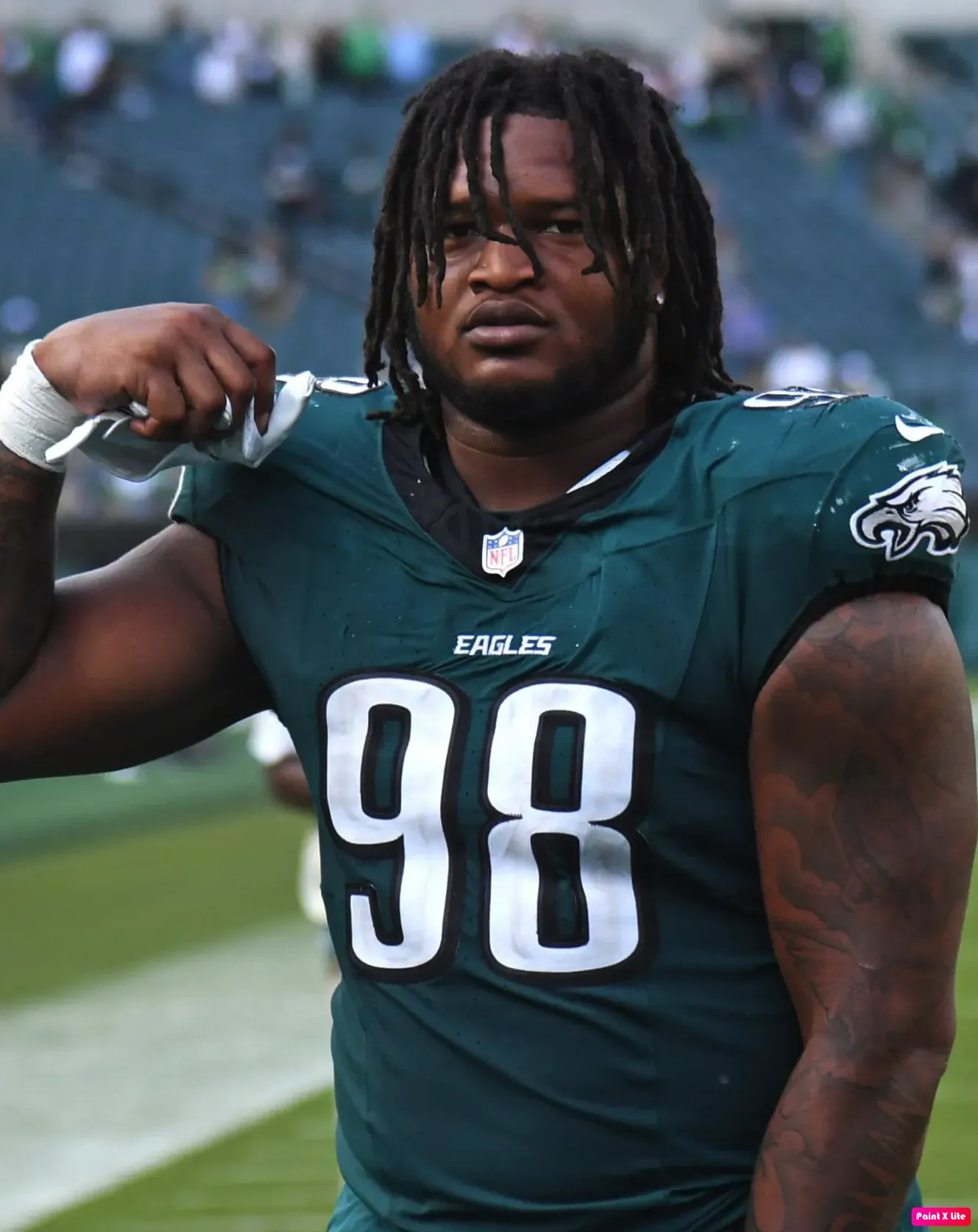 Retired Eagles Super Bowl Champ Sends Strong Message to Former Teammates
