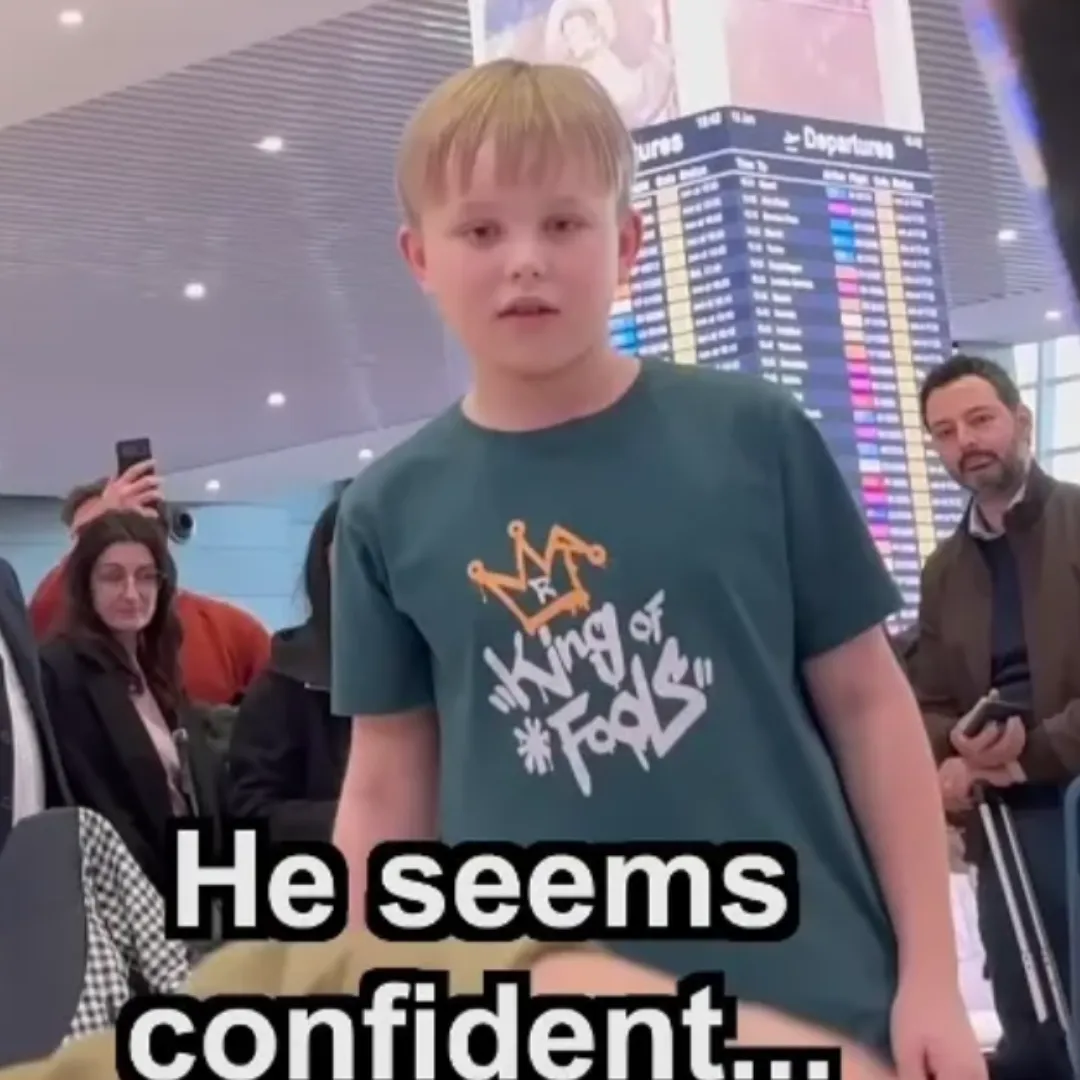 Amazing 11-Year-Old Sings "Take Me to Church" at Rome Airport