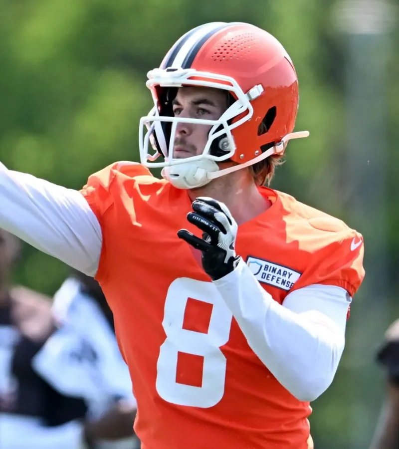 Browns Trade Pitch Swaps Kenny Pickett for $27.5 Million QB