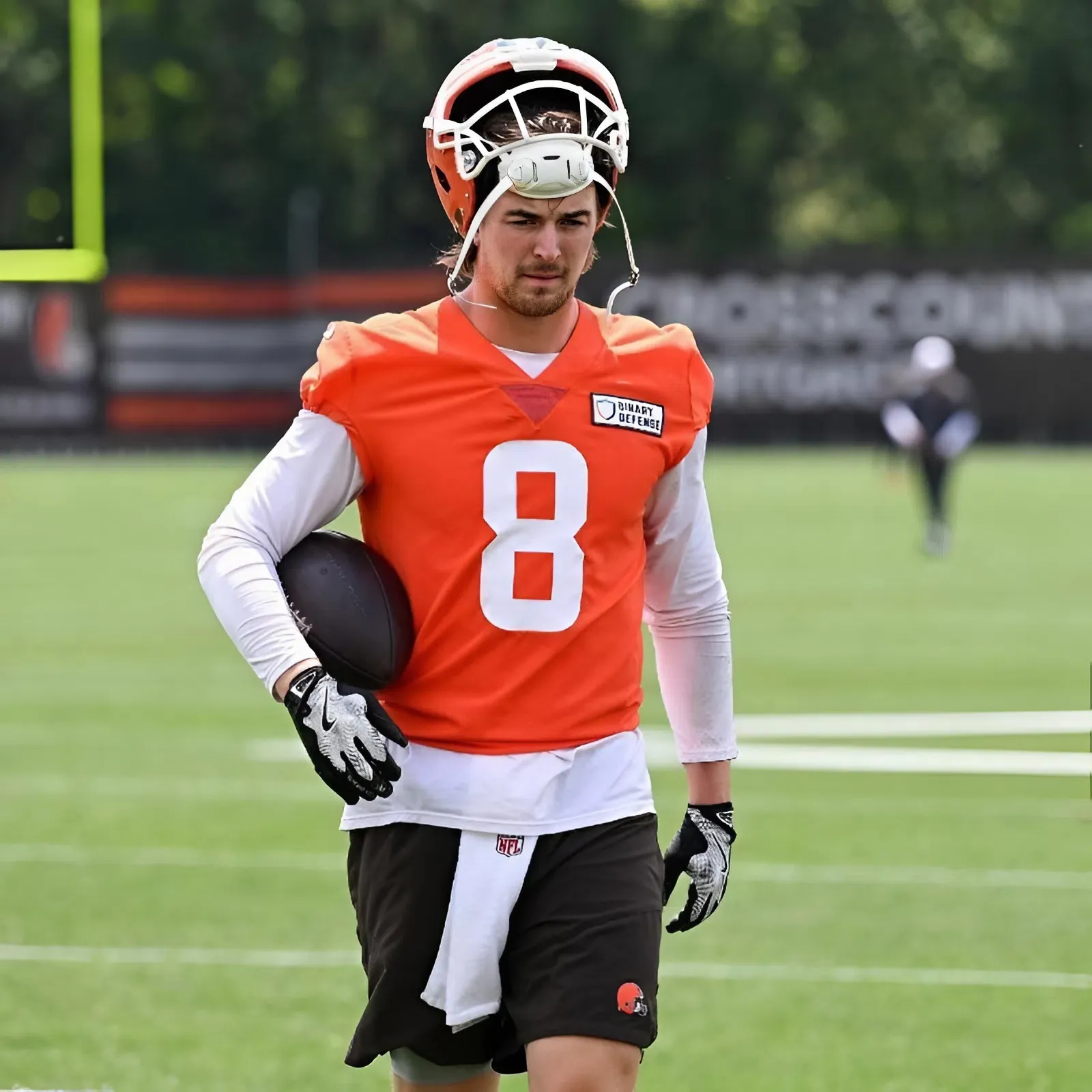 Browns Trade Pitch Swaps Kenny Pickett for $27.5 Million QB