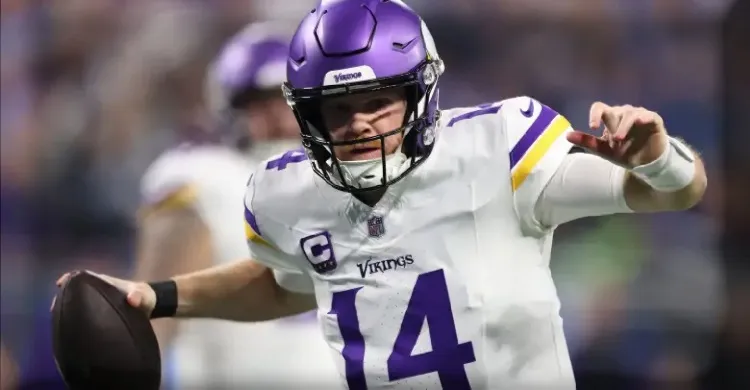 Former Eagles QB Projected to Follow Footsteps of $100 Million Pro Bowler