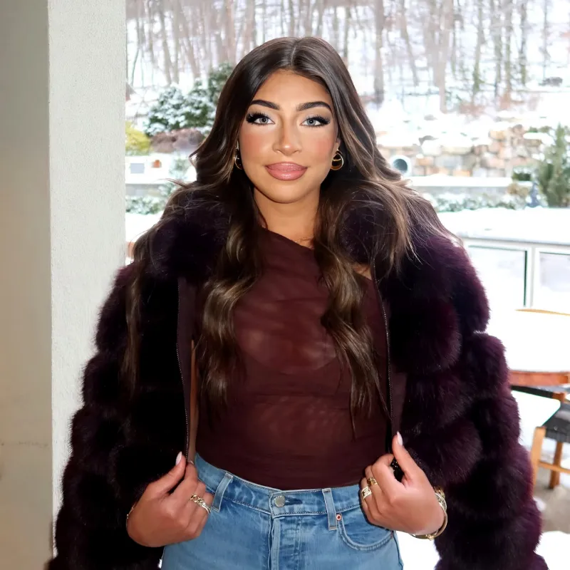 Gia Giudice Addresses Bravo Kids vs. Trust Fund Kids Tension on Next Gen NYC, Why She “[Feels] Bad” for Charlie, & Being Called Brooks’ Mouthpiece, Plus Shades Georgia-quang