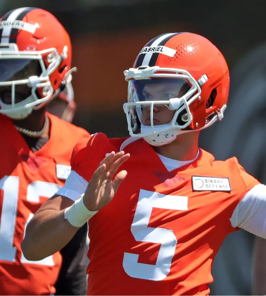 Browns Insider Exposes Dillon Gabriel's Big Edge Over Shedeur Sanders