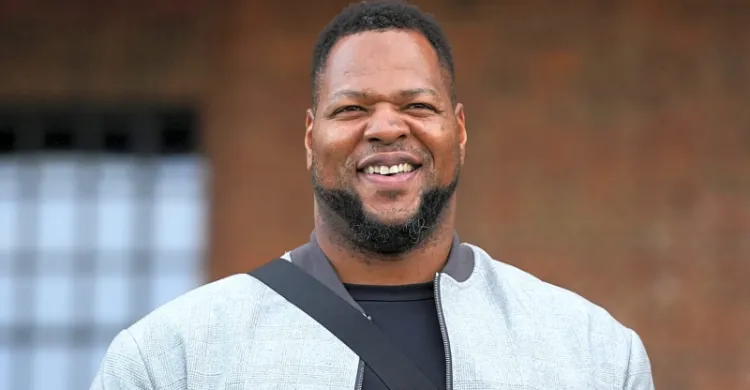 Detroit Lions Legend Announces NFL Retirement
