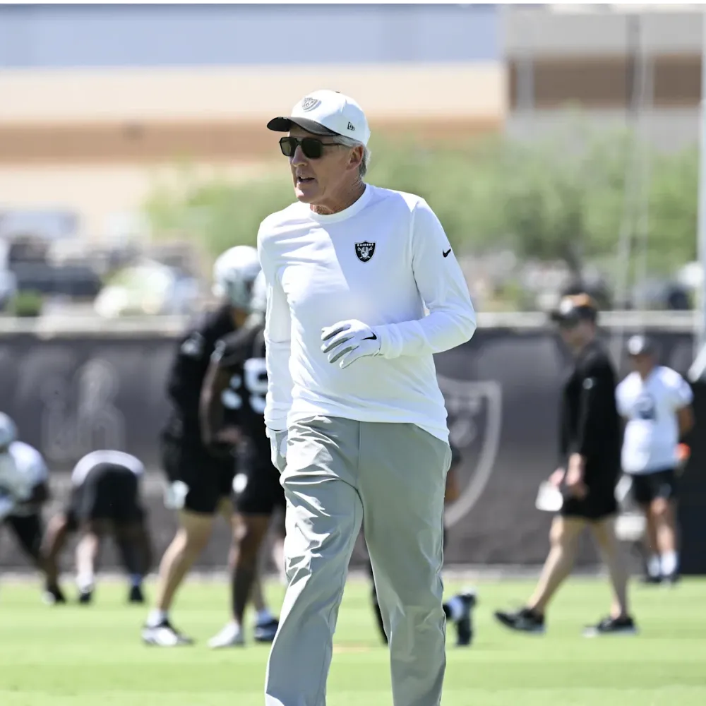 The Raiders desperately need Malcolm Koonce to take the next step – after torn ACL wiped out breakout star’s 2024 season and left Vegas defense in free fall, all eyes are on the humble pass-rusher to spark a comeback in 2025 - suong