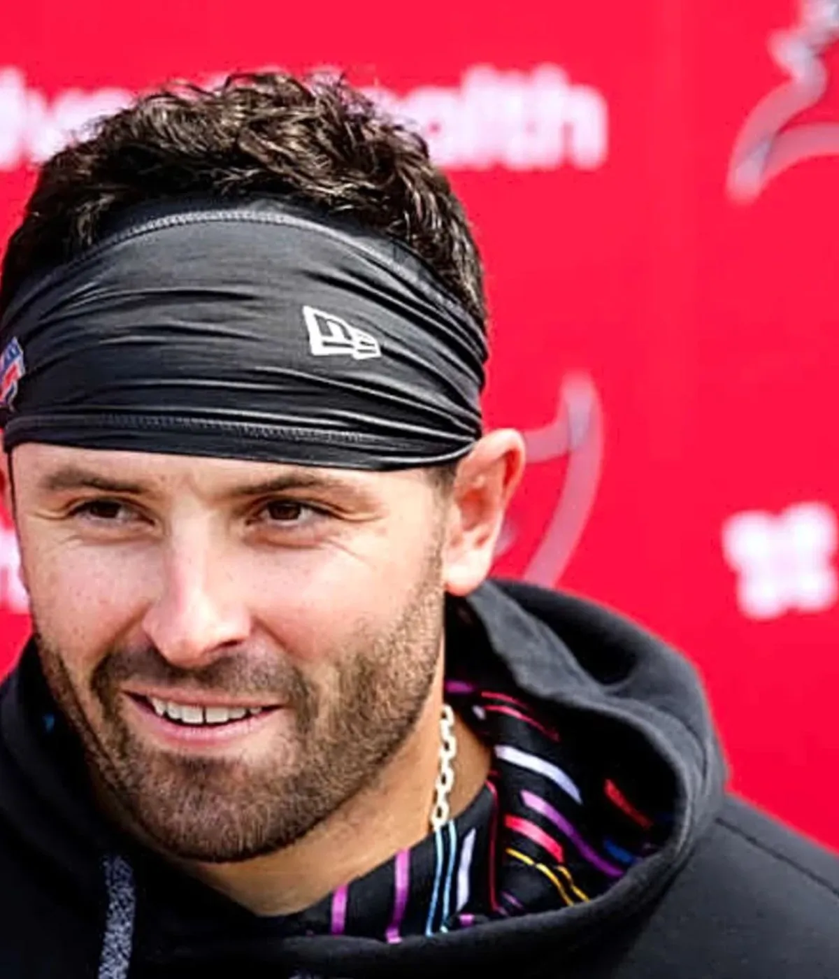 Bucs QB Baker Mayfield's fan interaction at celebrity golf tournament goes viral