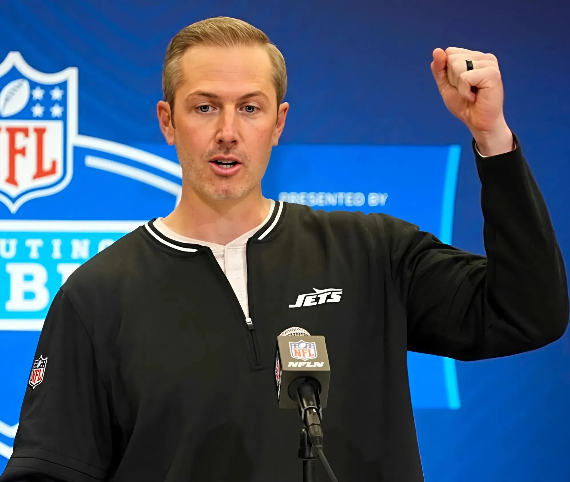 Hypothetical trade would have the Jets bringing in a former All-Pro that would change their season outlook
