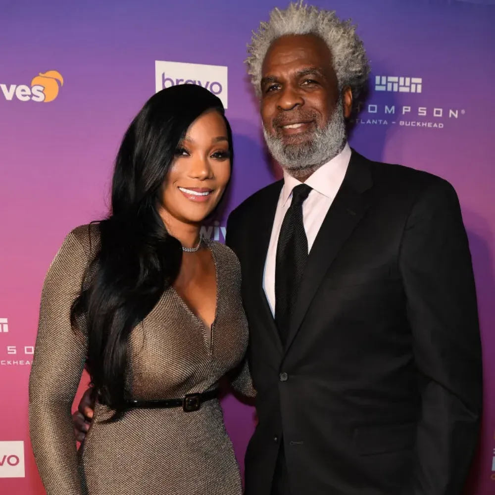 Charles Oakley Apologizes For Saying He Was ‘Drugged’ Before Marrying Angela Oakley, Houswife Humbly Bans Him From Podcasts