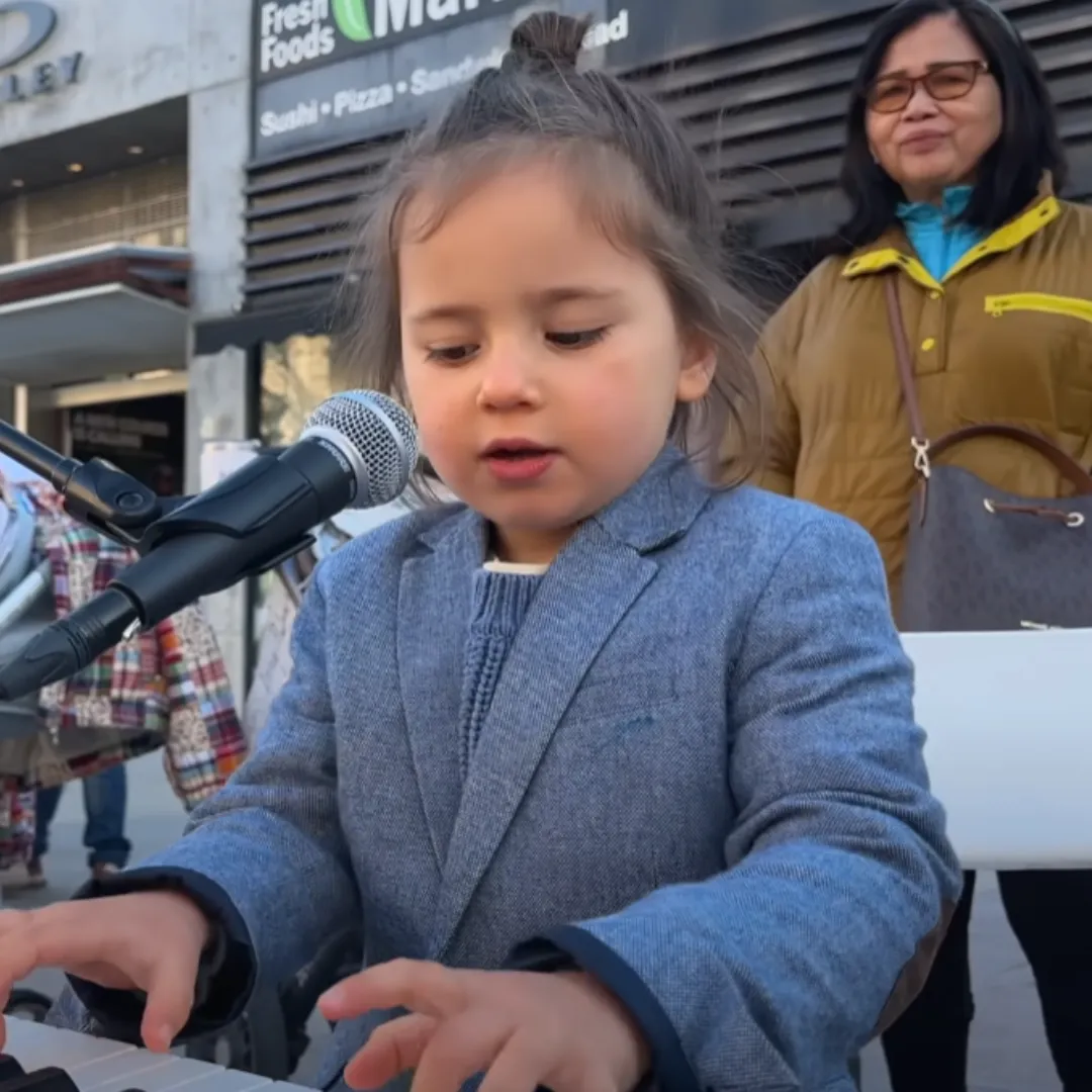 4-Year-Old Stuns Everyone with Heartfelt Performance of 'My Heart Will Go On'