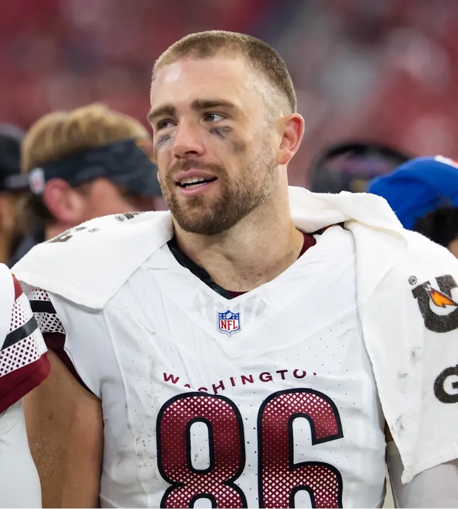 Ertz Ranks Daniels ‘One of the Best QBs in This League’—A Bold Pro Bowler Declaration