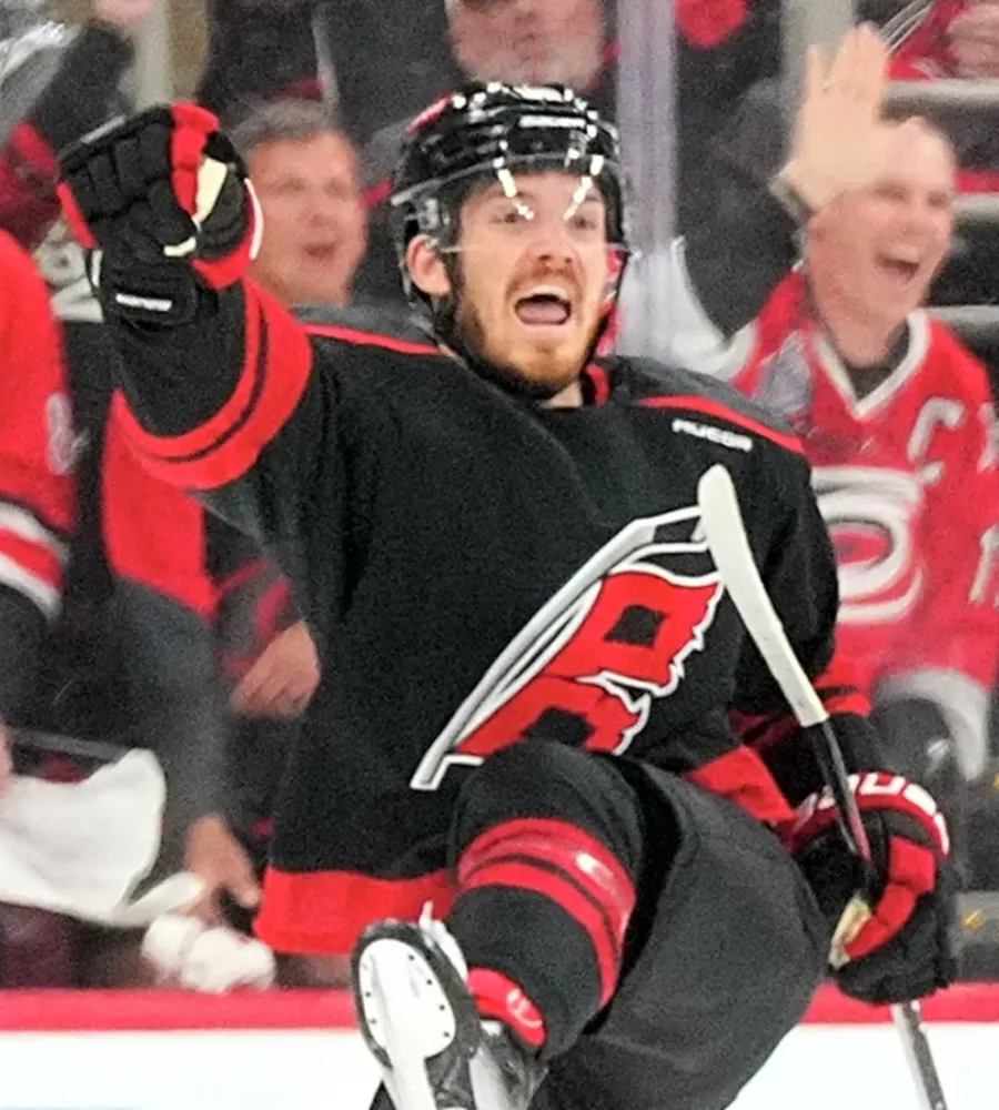 Canucks not Done Signing Free Agents yet as Vancouver Eyeing Specific Moves, per Insider