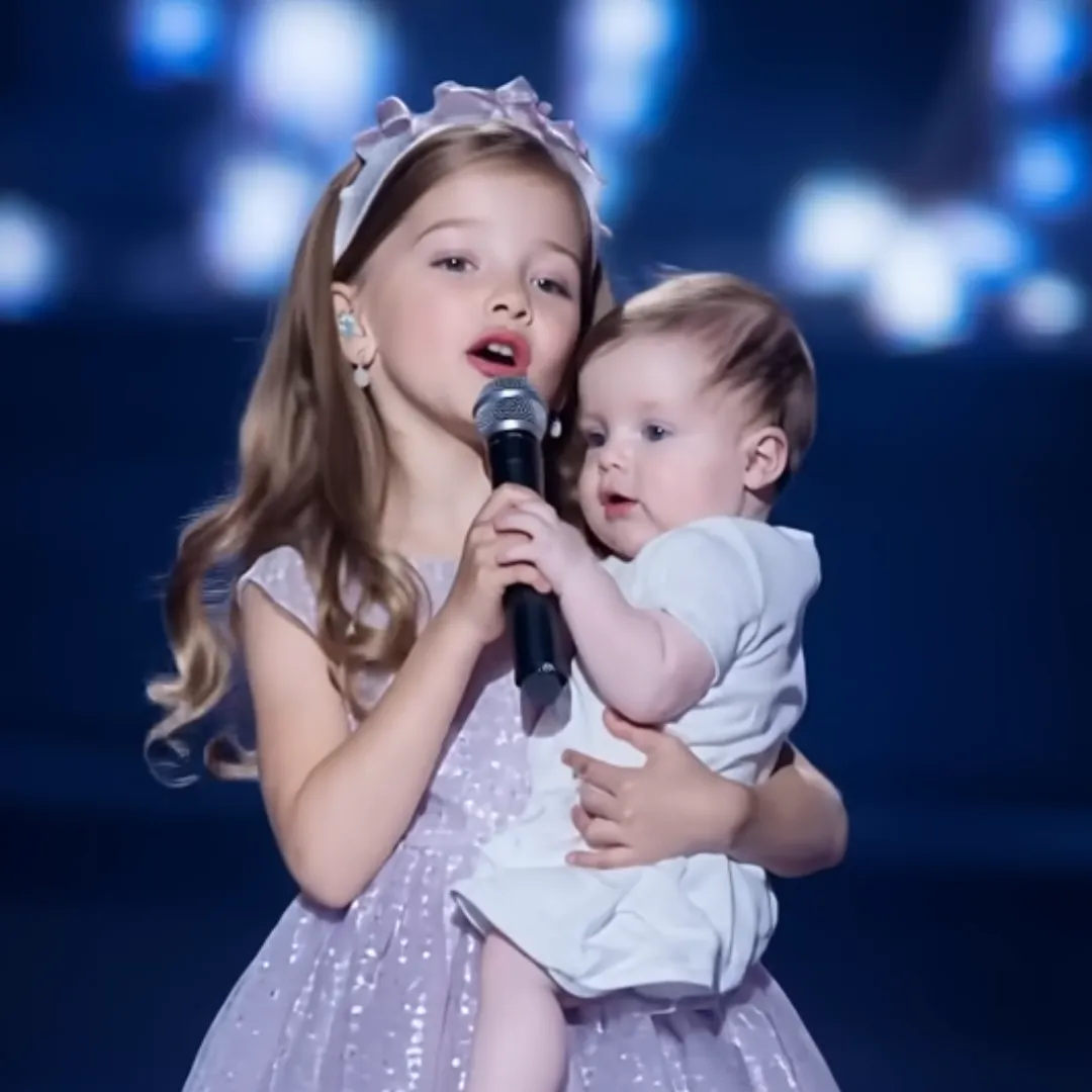 She Walked Onstage Holding Her Baby Brother—What This 7-Year-Old Sang Next Had Every Judge in Tears