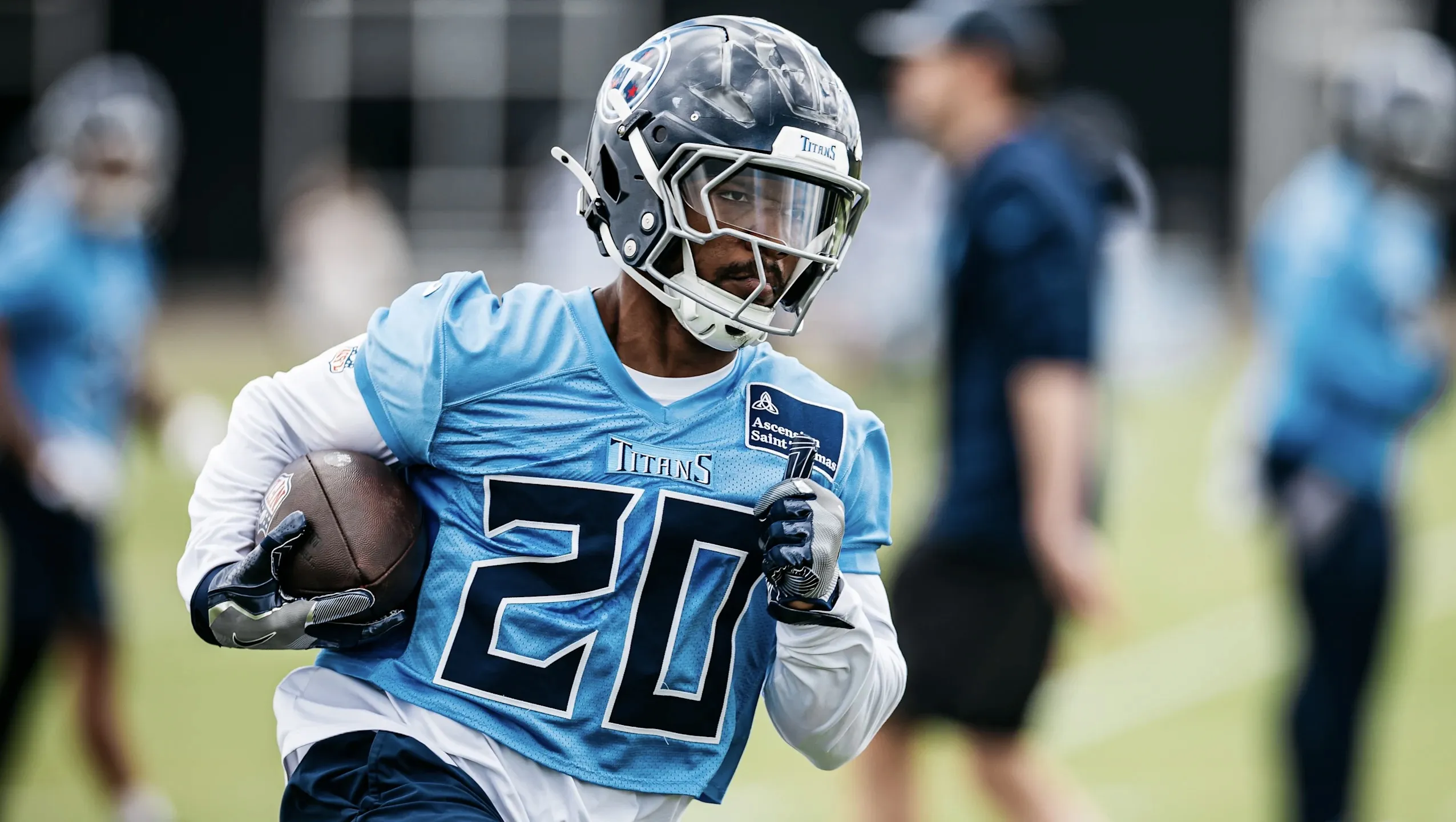 Tony Pollard faces uncertain future as Titans coach limits his carries after lackluster season