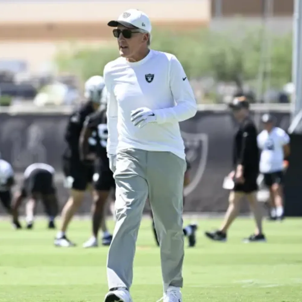 Raiders tipped to land former first-round pick Treylon Burks for a bargain 7th-rounder — as Vegas eyes the underperforming Titans wideout in bold low-risk move to revive his stalled NFL career - suong
