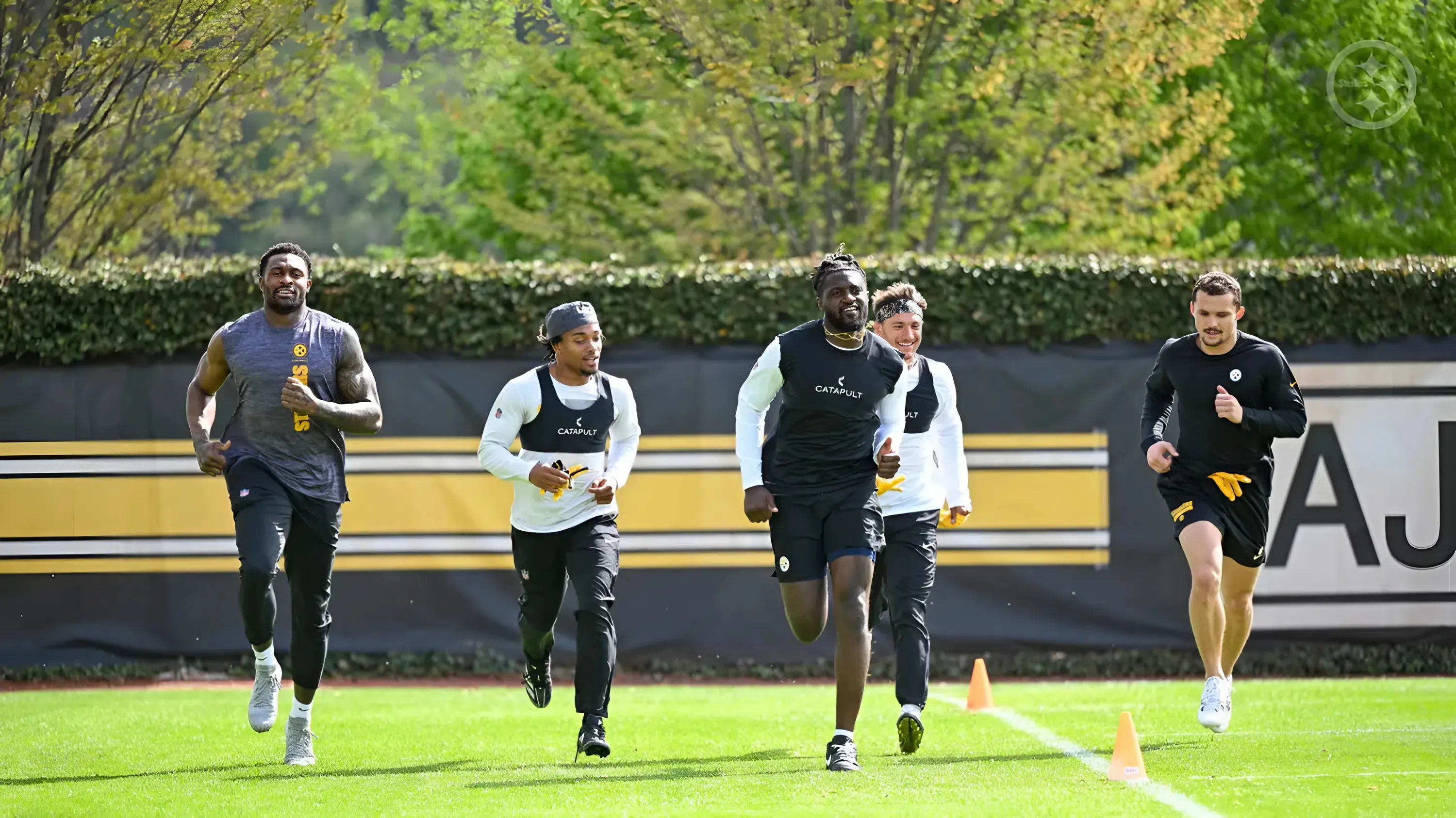 New Report Suggests Steelers Have Very Simple Plan Regarding Wide Receiving Corps