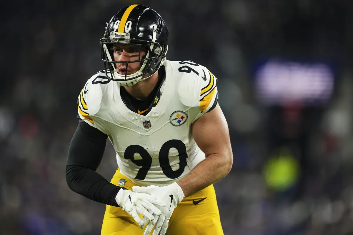 Steelers Face Holdout Threat From $112 Million All-Pro Ahead of Pivotal Season