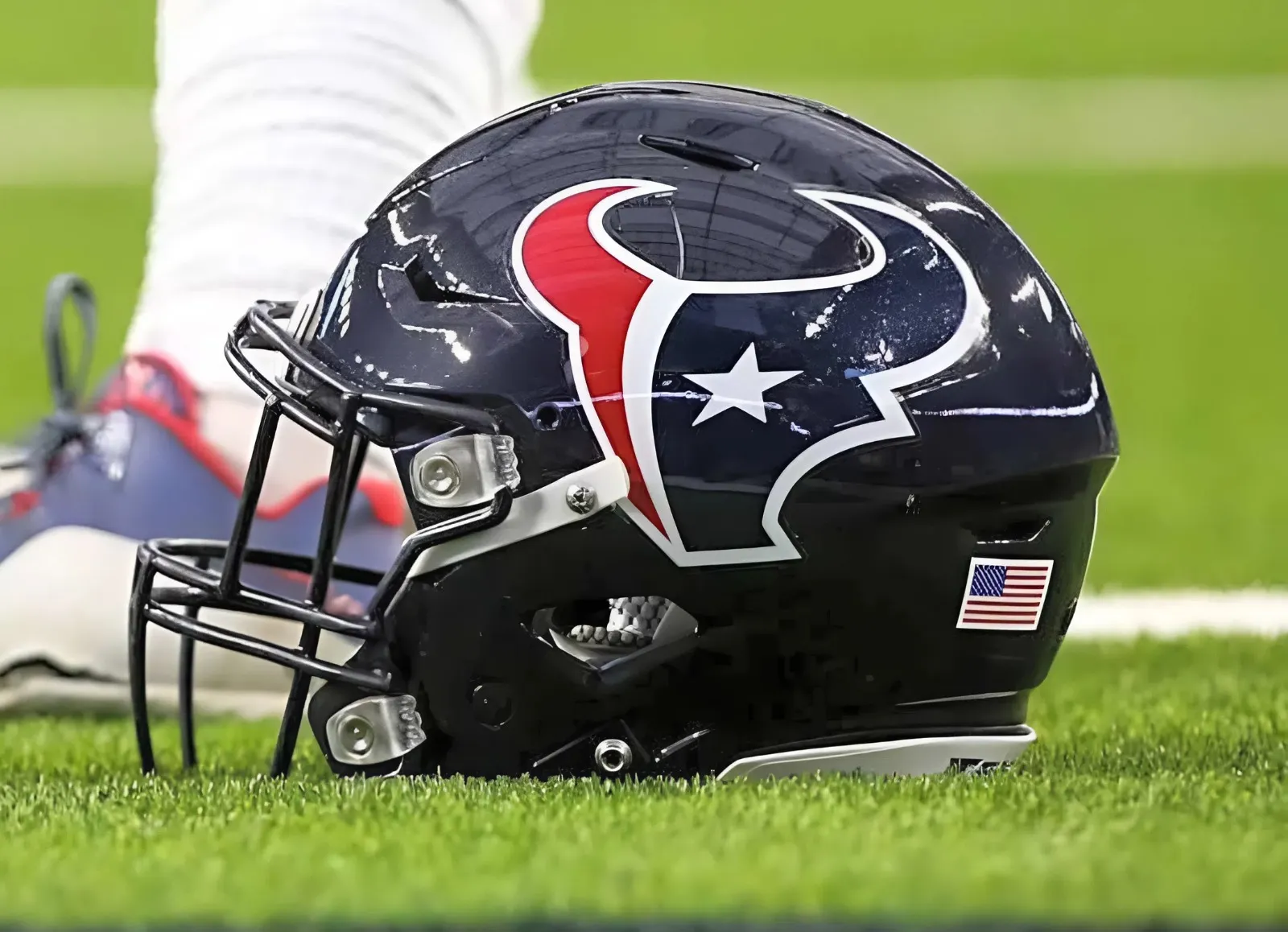 Texans Weapon on the Chopping Block Right After Being Signed