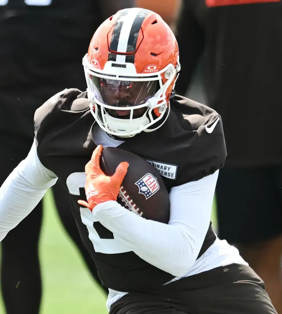 Former NFL Star Drops Bold Cleveland Browns RB Prediction