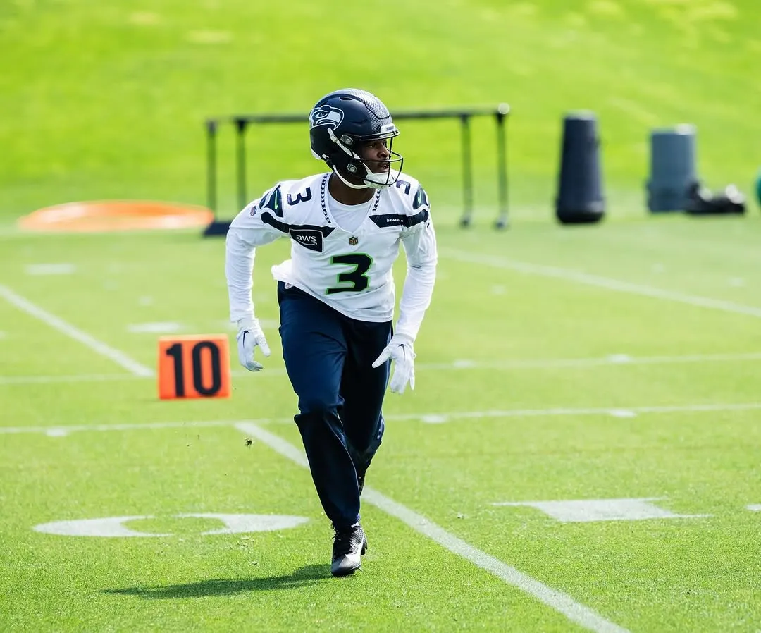 Why Seahawks should be first in line to break second-round contract impasse