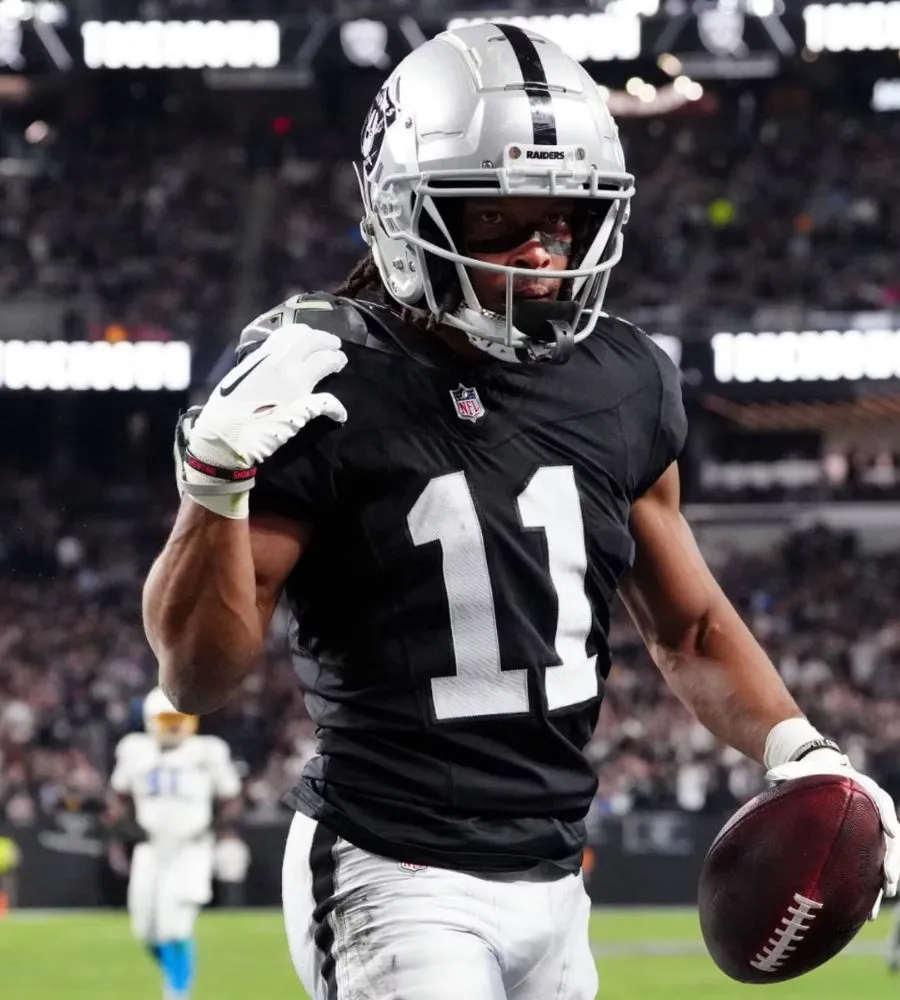 Trade Idea Has Raiders Swap Tre Tucker for Rival WR Coming off Breakout Season