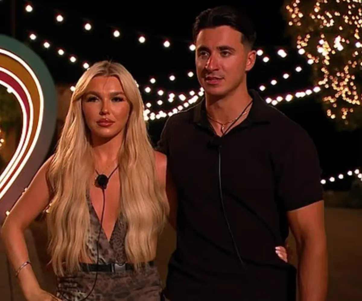 “SO selfish!” – Love Island fans left raging as shock dumping sends favourite couple home just hours after explosive voice notes exposed ‘game plan to reach the final’ in savage twist that flips the villa upside down - suong