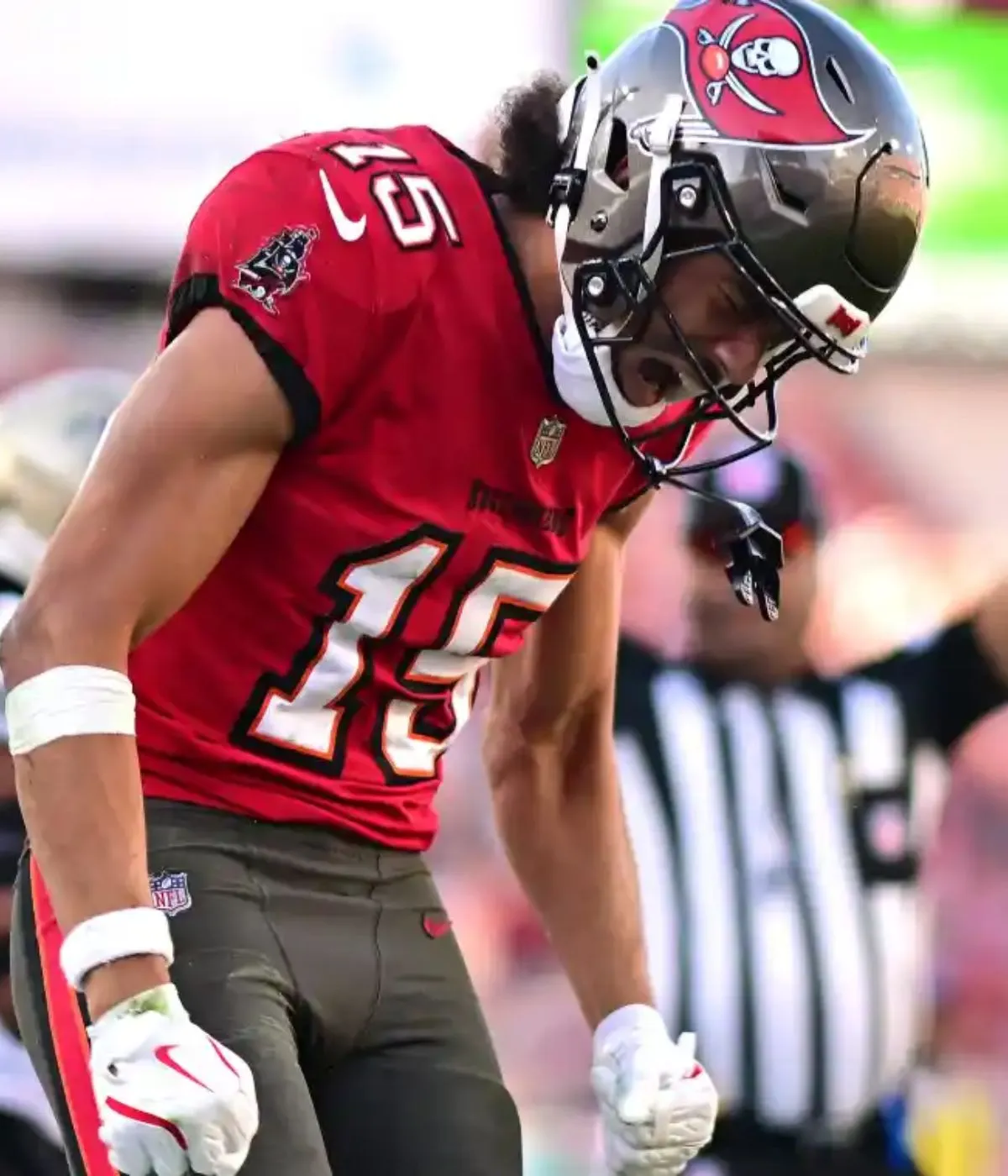 Buccaneers Trade Pitch Sends Record-Breaking WR to NFC West