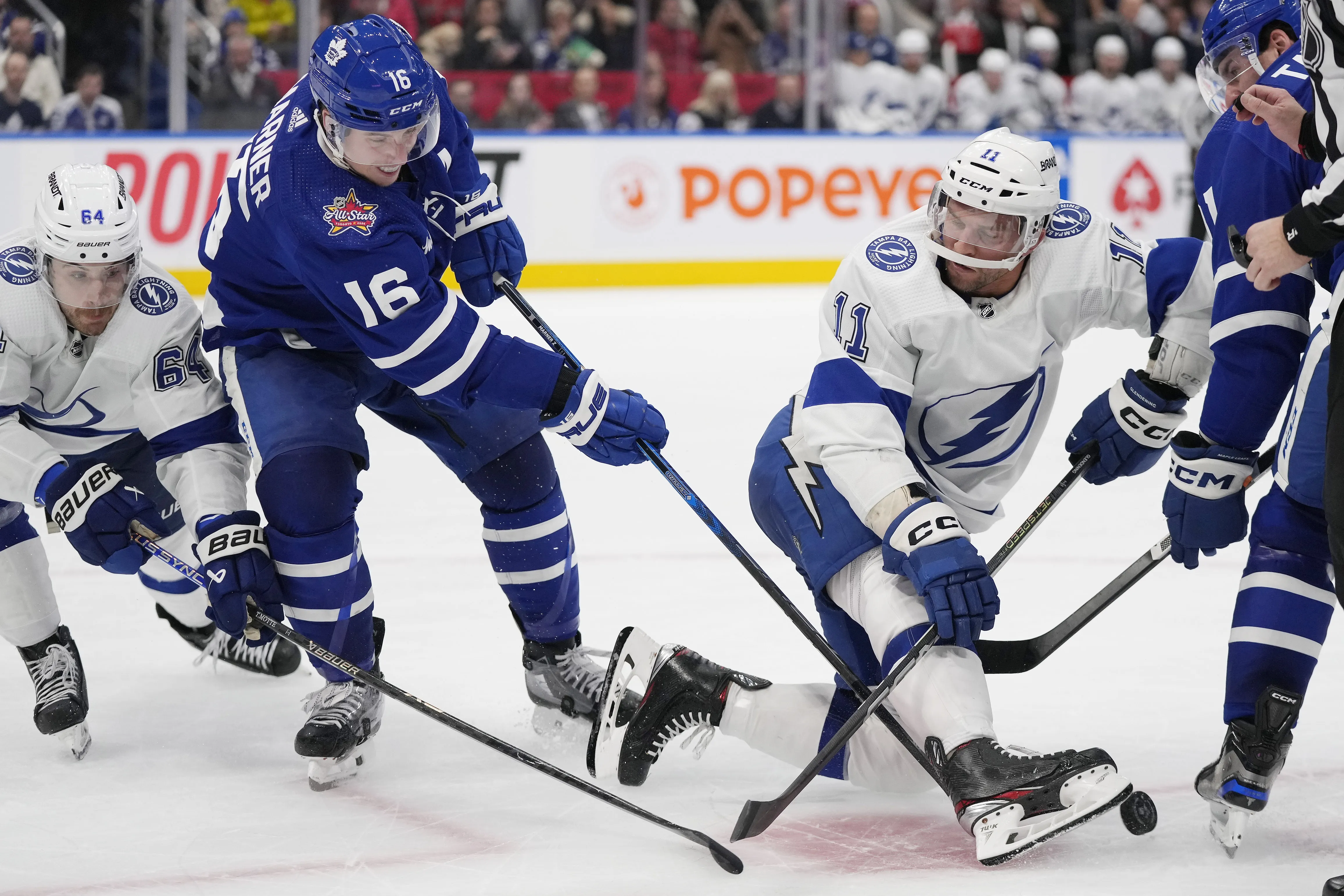 Lightning’s emphasis on bottom-6 forward depth creates more competition