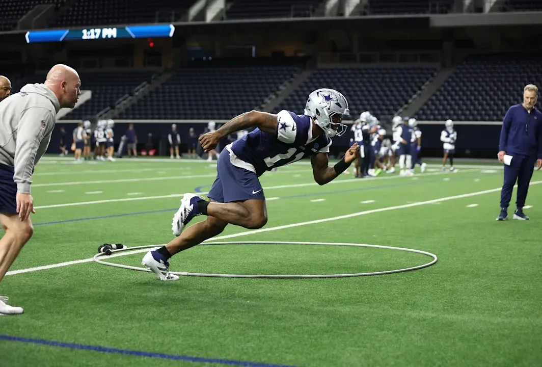 Cowboys' Micah Parsons Not Playing Waiting Game In Contract Talks