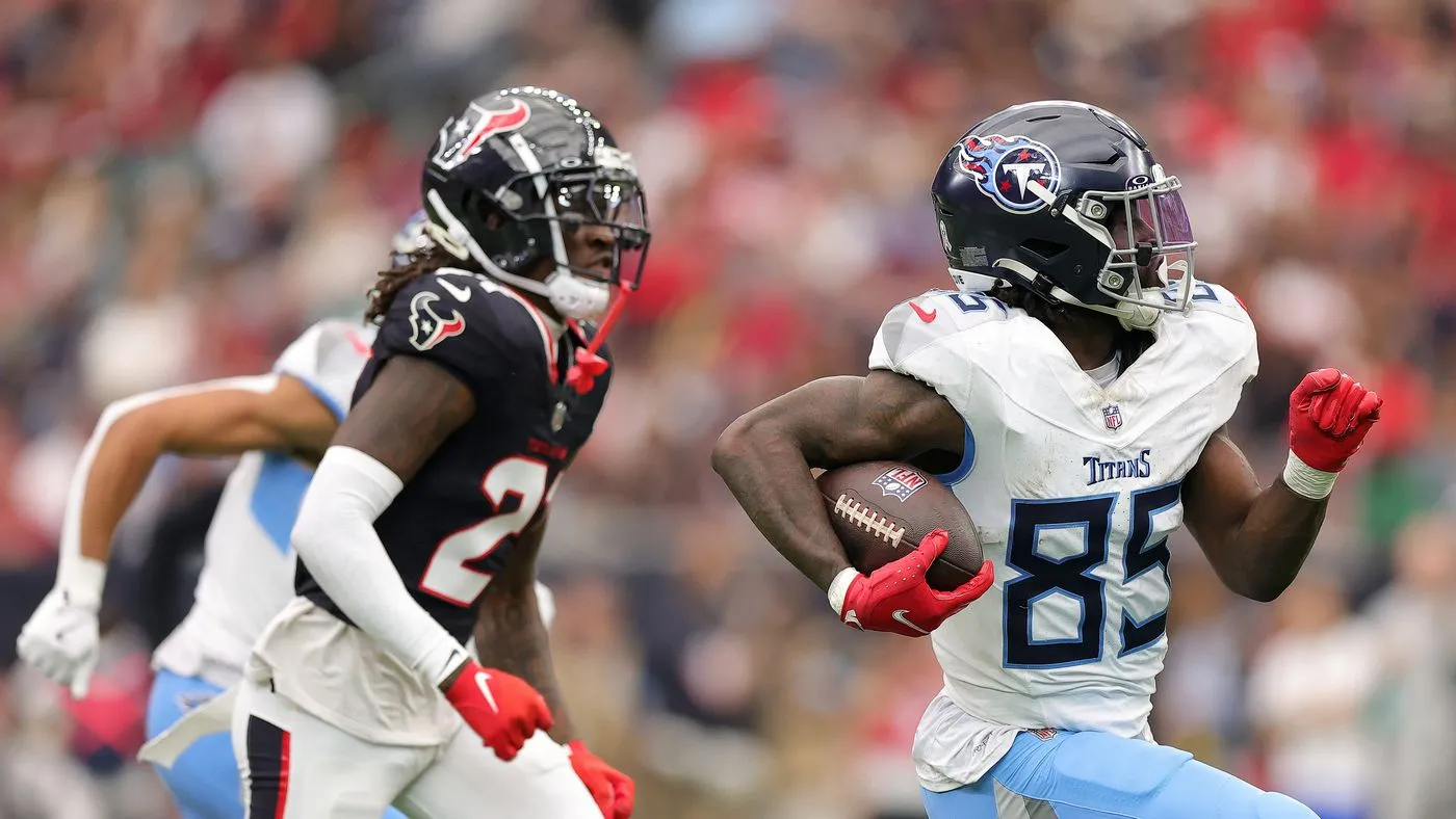 Titans Fans See Unexpected Talent of 4th-Year Tight End